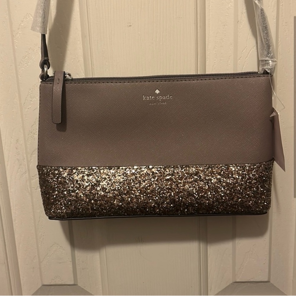 Kate Spade Elegant Gray Wallet